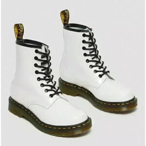 Dr. Martens Boots Womens Size 7 White Black Air‎ Wair Combat Biker Leather